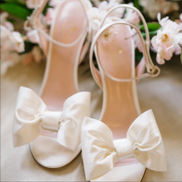 kate spade Shoes - Kate Spade Gloria white bow open toe ankle strap evening bridal heels Size 10